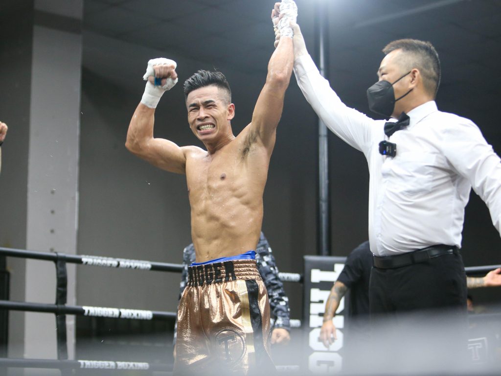 Võ sĩ Boxing Trần Văn Thảo chiến thắng