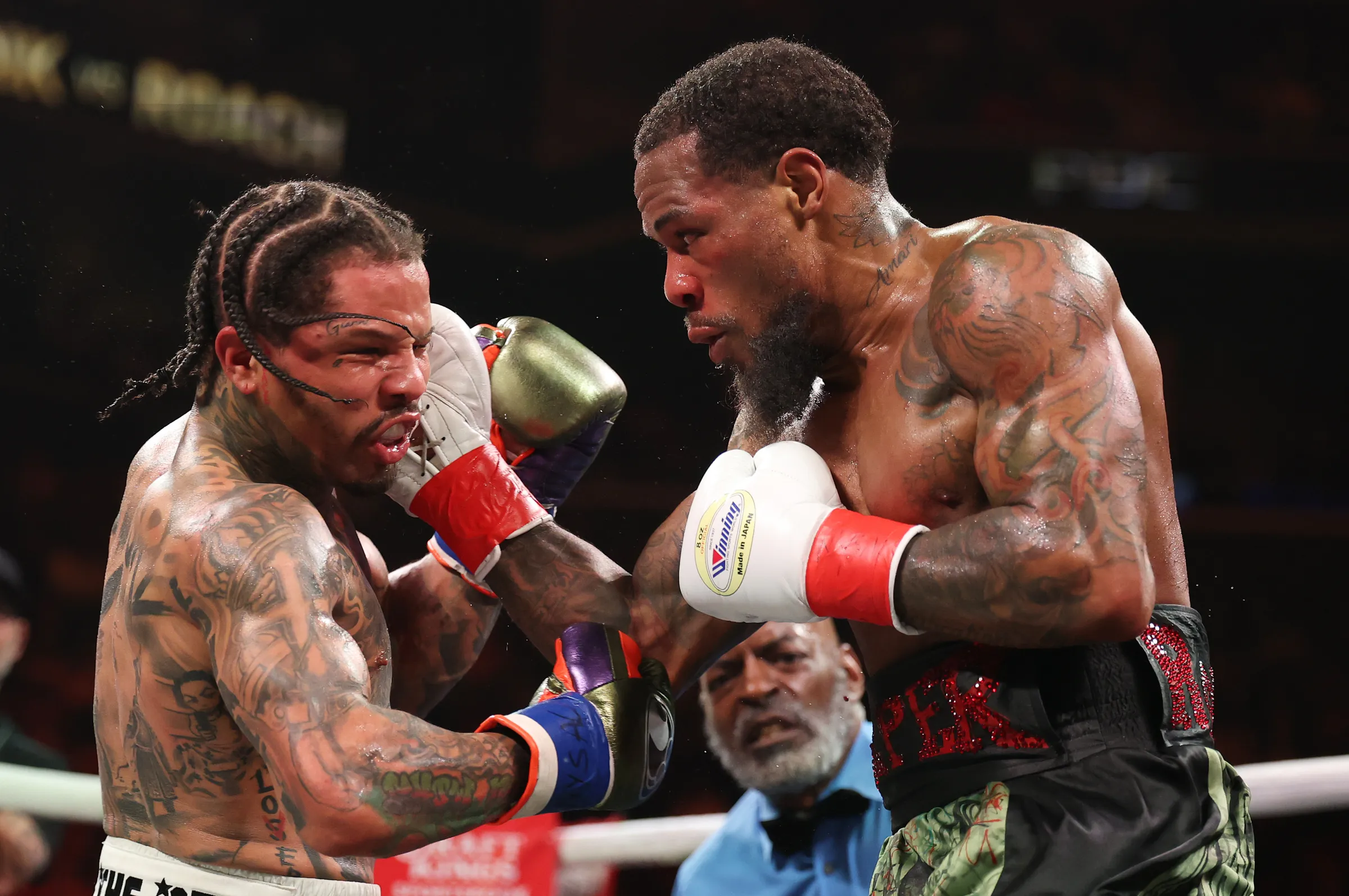Võ sĩ Gervonta Davis trong trận gây tranh cãi với Roach