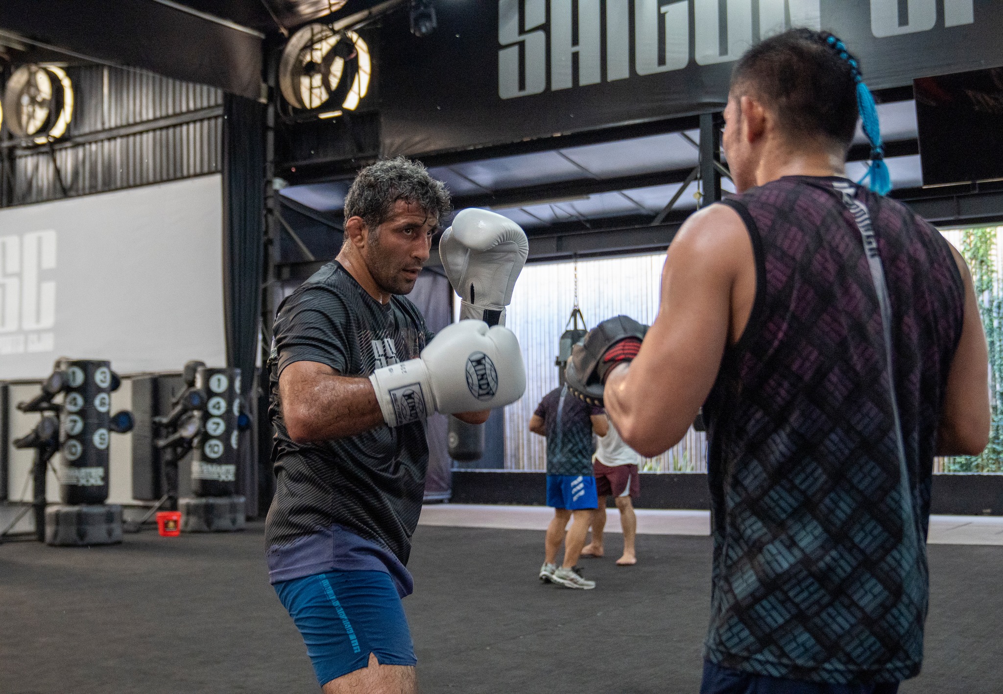 Võ sĩ nổi tiếng Beneil Dariush