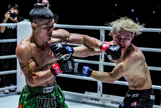 Trần Quốc Tuấn chiến thắng võ sĩ người Nhật